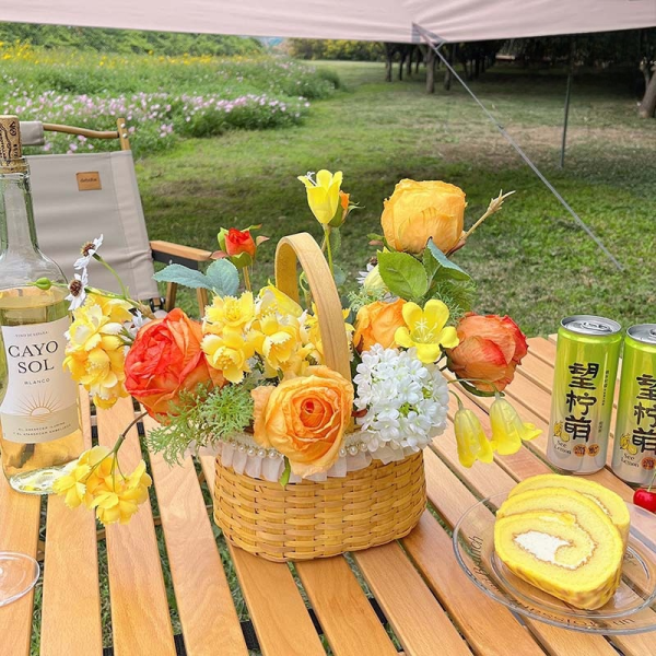 Rattan handheld picnic artificial flowers - image 5