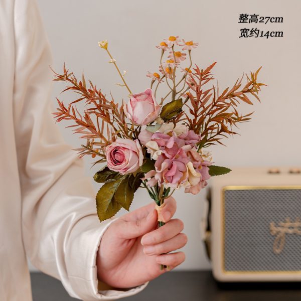O1CN018f7vCH1xbBwYhVHxM_2215867776461-0-cib Elegant handheld flower bouquet - image 2