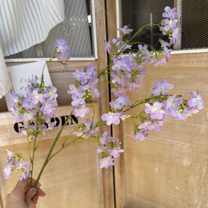 Simulated forget-me-not flowers